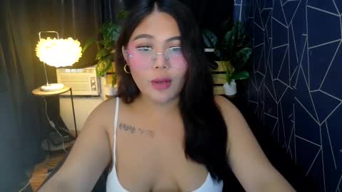 Snapshot of theonly_chin chatting on March 2026 02:50:02 AM FRANCINE online show from March 2026 02:50:02 AM