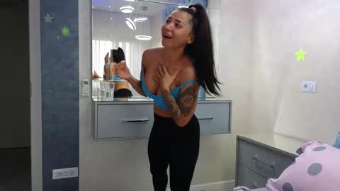 Theowonder online show from November 2025 06:14:02 AM