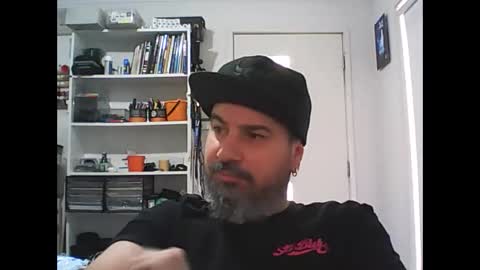 Snapshot of theozbeardguy chatting on April 2026 02:34:01 AM aussiebeard online show from April 2026 02:34:01 AM