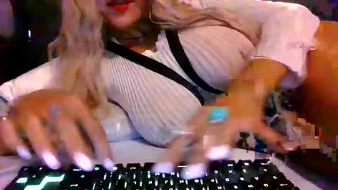 the peach princess  online show from September 2025 03:46:02 PM