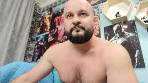 Snapshot of thephenomone chatting on September 2025 01:44:02 PM Chris online show from September 2025 01:44:02 PM