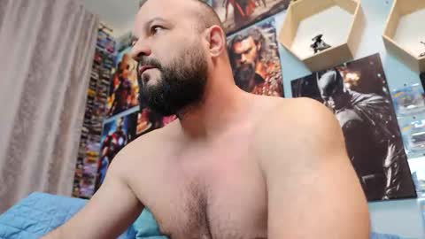 Snapshot of thephenomone chatting on November 2025 06:57:01 AM Chris online show from November 2025 06:57:01 AM