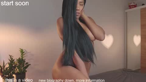 YAYA  online show from September 2025 08:16:02 AM