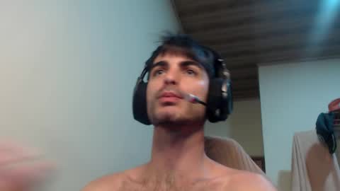 Santiago Enrique online show from February 2025 05:47:01 AM