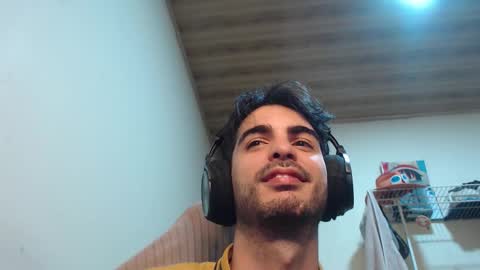 Santiago Enrique online show from October 2025 06:03:01 AM