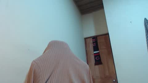 Santiago Enrique online show from December 2025 05:59:01 AM