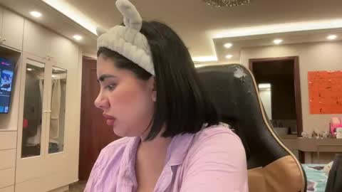 therealcamilabaddie online show from October 2025 04:15:01 AM