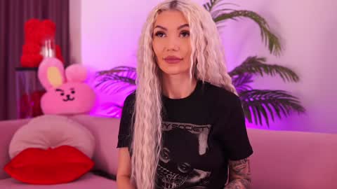 Snapshot of therealfallingangel chatting on January 2025 02:46:01 PM Deea online show from January 2025 02:46:01 PM