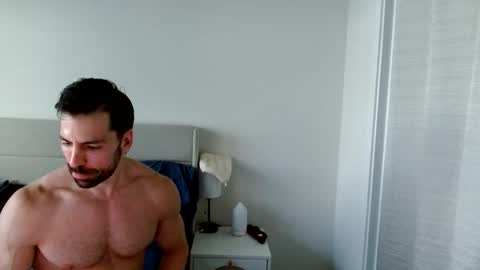 Yoshi online show from November 2025 10:07:02 PM