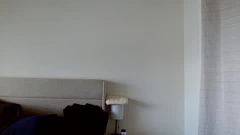 Yoshi online show from November 2025 06:08:01 PM