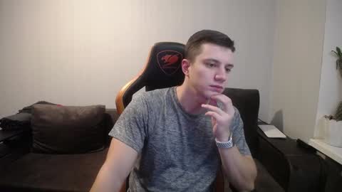 Nick   online show from December 2024 06:43:01 PM