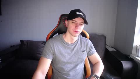 Nick   online show from January 2025 06:20:02 AM