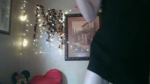 sillymillie0 online show from October 2025 08:39:01 PM