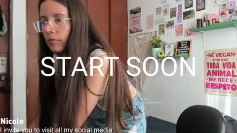 Snapshot of thetropicalseduction chatting on January 2025 08:43:02 PM Nicole online show from January 2025 08:43:02 PM