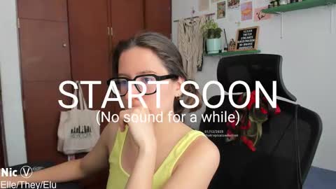 Snapshot of thetropicalseduction chatting on December 2025 01:16:02 PM Nicole online show from December 2025 01:16:02 PM