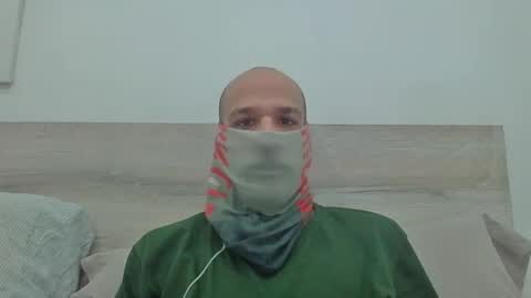 Scarf guy online show from February 2025 07:07:02 AM