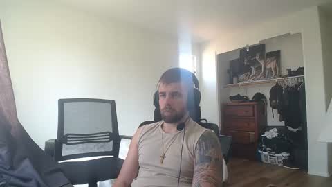 Snapshot of theufcfan_8181 chatting on May 2026 09:41:02 PM troy online show from May 2026 09:41:02 PM