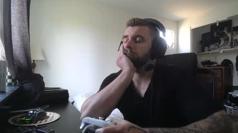 Snapshot of theufcfan_8181 chatting on May 2026 07:55:02 PM troy online show from May 2026 07:55:02 PM