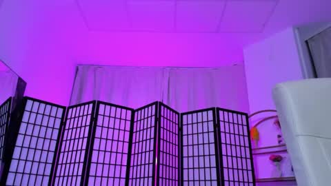 Liz online show from February 2025 03:39:02 AM