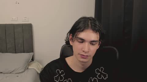 thiaan__ online show from December 2024 11:10:01 PM