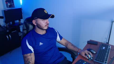 thiago_420 online show from May 2026 01:01:01 AM