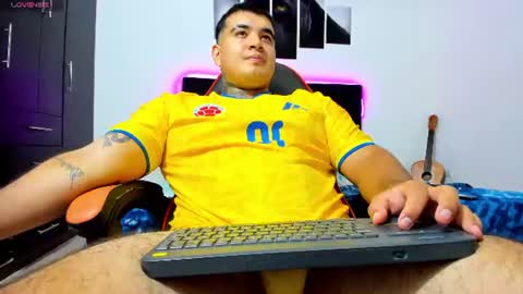 Snapshot of thiago_cp01 chatting on July 2026 04:10:01 AM Thiago online show from July 2026 04:10:01 AM