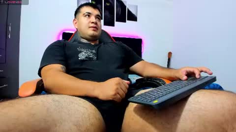 Snapshot of thiago_cp01 chatting on August 2026 04:44:02 AM Thiago online show from August 2026 04:44:02 AM