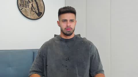 thiago_driussi online show from January 2025 12:24:01 AM