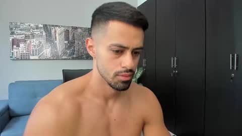 thiago_driussi online show from October 2025 12:19:01 PM