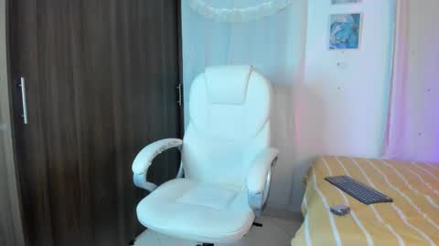 Manuel online show from November 2025 06:01:01 AM