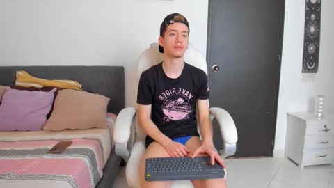 Manuel online show from March 2026 03:31:01 PM