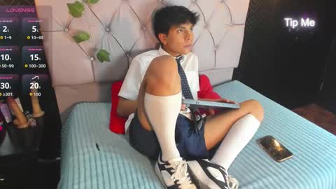 thiago online show from October 2025 11:41:02 AM