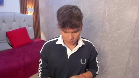 Snapshot of thiago_kozak chatting on June 2026 06:07:02 PM thiago online show from June 2026 06:07:02 PM