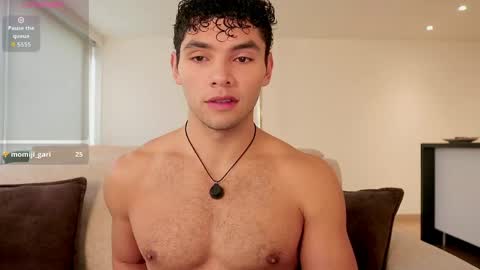 Snapshot of thiago_l chatting on May 2026 04:25:02 PM Just Thiago online show from May 2026 04:25:02 PM