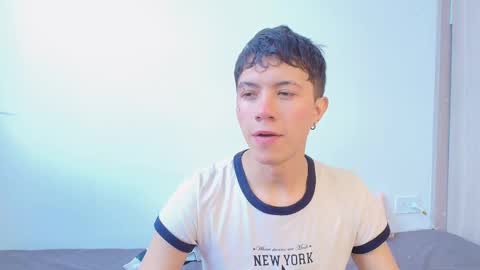 thiago_n_sam online show from September 2025 04:00:02 PM