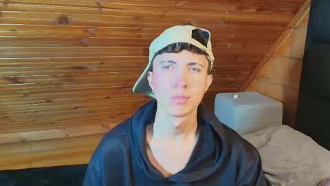 thiago_n_sam online show from November 2025 06:42:02 PM