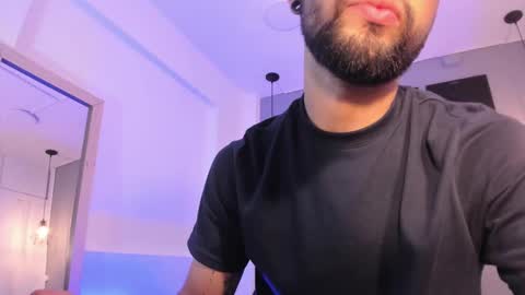 Thiago online show from December 2024 04:03:02 AM