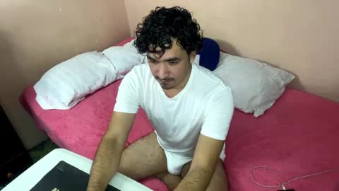 Snapshot of thiagodeseo chatting on October 2025 02:25:02 AM thiagodeseo online show from October 2025 02:25:02 AM