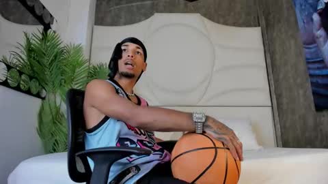 ThiagoFerreti online show from October 2025 07:26:02 PM