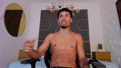 ThiagoFerreti online show from November 2025 08:40:01 PM