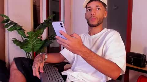 ThiagoFerreti online show from March 2026 03:22:01 AM