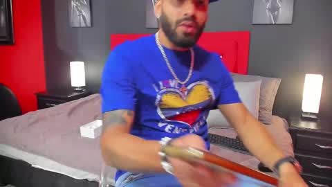 Thia Gomez online show from March 2025 12:37:01 PM