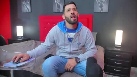 Thia Gomez online show from October 2025 12:23:02 PM