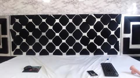 Thiago   online show from March 2026 01:16:02 AM