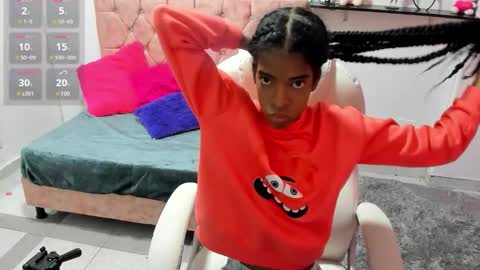 thianahorny online show from November 2025 12:17:01 PM