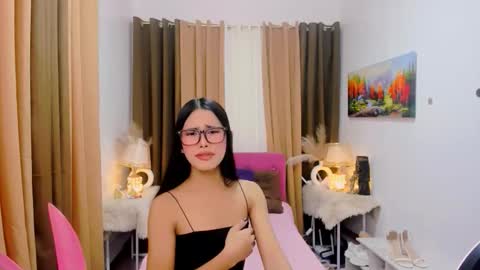 Snapshot of thianna_soft chatting on November 2025 04:21:01 AM thianna_soft online show from November 2025 04:21:01 AM