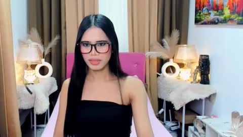 Snapshot of thianna_soft chatting on November 2025 04:11:02 PM thianna_soft online show from November 2025 04:11:02 PM