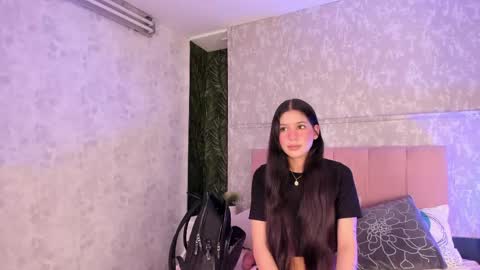 Snapshot of thiara_gh chatting on May 2026 02:29:01 AM thiara_gh online show from May 2026 02:29:01 AM