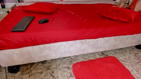 Snapshot of thiccylexxy chatting on October 2025 11:52:01 AM Lexxy online show from October 2025 11:52:01 AM