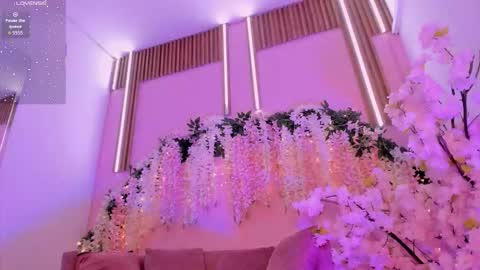 Snapshot of thiccylexxy chatting on November 2025 12:05:01 PM Lexxy online show from November 2025 12:05:01 PM